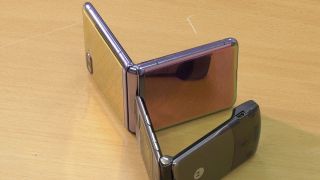 Tehnika TV - Samsung Galaxy Flip