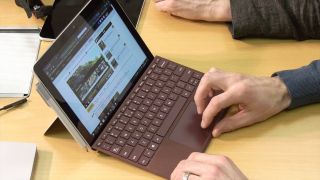 Tehnika TV - Microsoft Surface Go