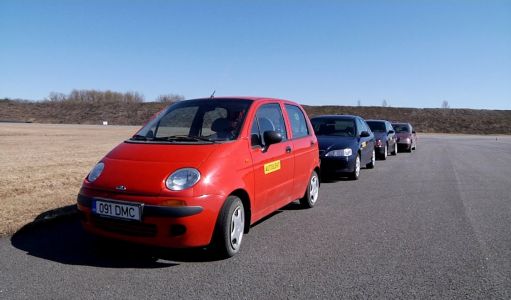 Autolehe video: 800 eurosed autod nüüd okjsonil!